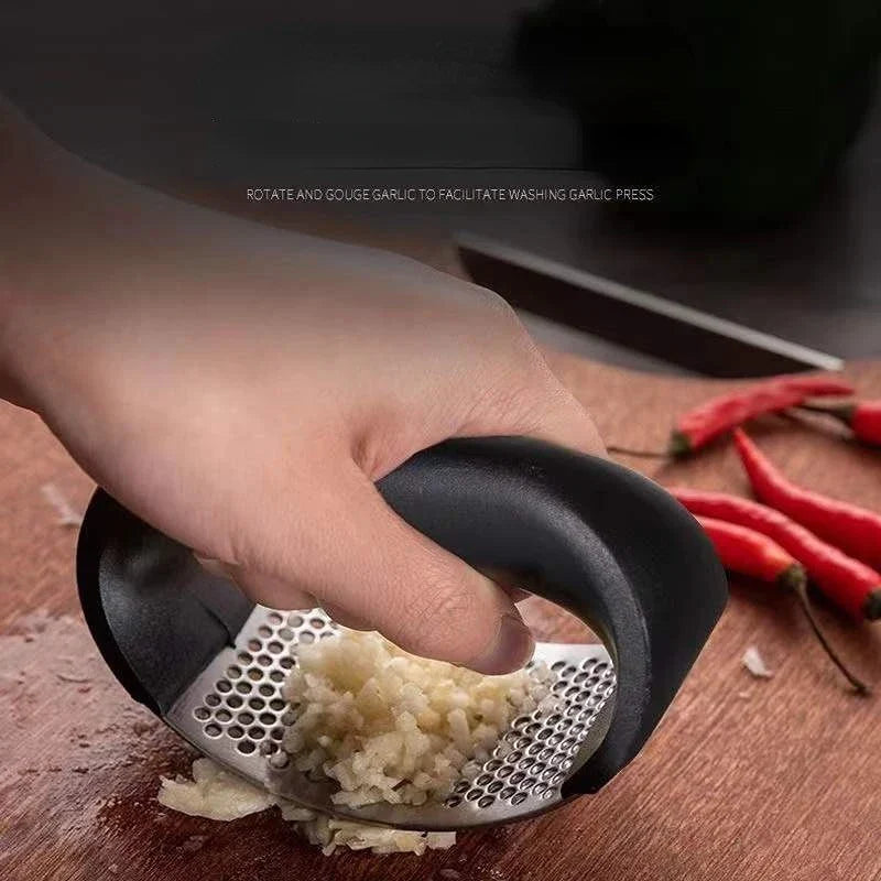 Garlic Press Crusher – Effortless Garlic Mincer garlic tools for SueChef kitchenware