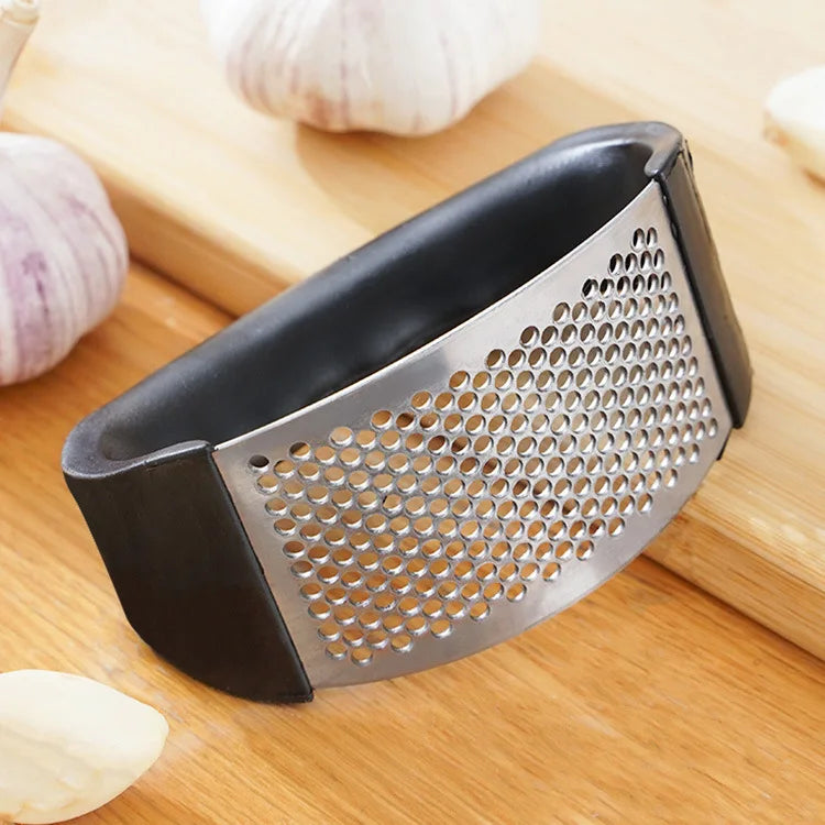 Garlic Press Crusher – Effortless Garlic Mincer garlic tools for SueChef kitchenware