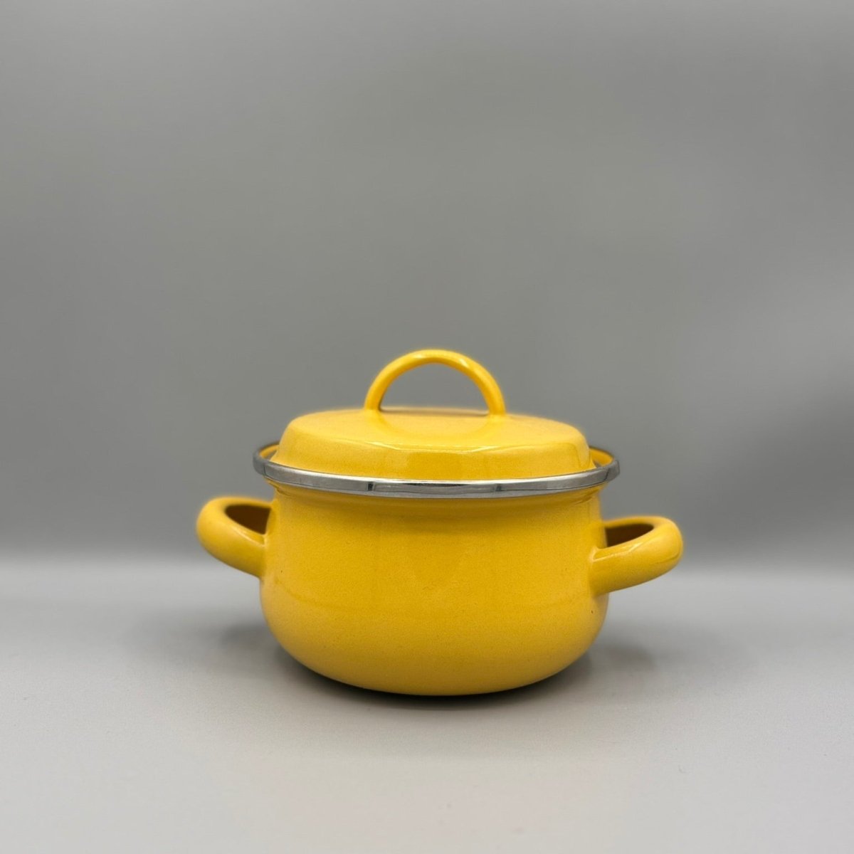 Enamel Pots | Enamelware Collection
