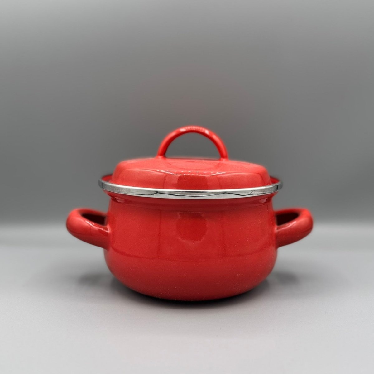 Enamel Pots | Enamelware Collection